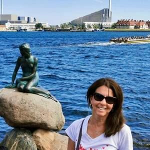 Meet your Posher, Marie-claude